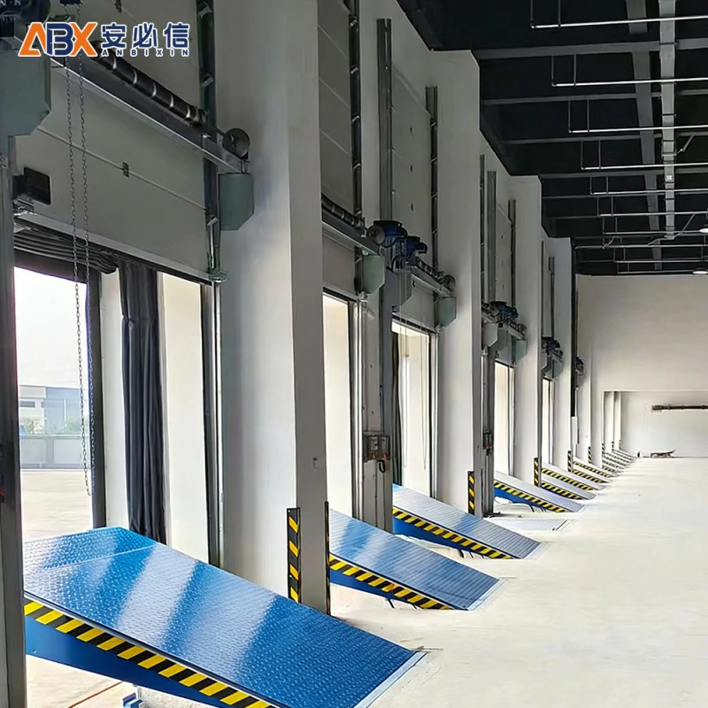 东莞市铝板滑升门
